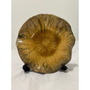 Global Views Ceramic Ruffled Plate VINTAGE